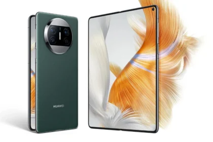 Huawei Unveils Groundbreaking Tri-Fold Smartphone A New Era of Innovation and Rising Competition with Apple in China